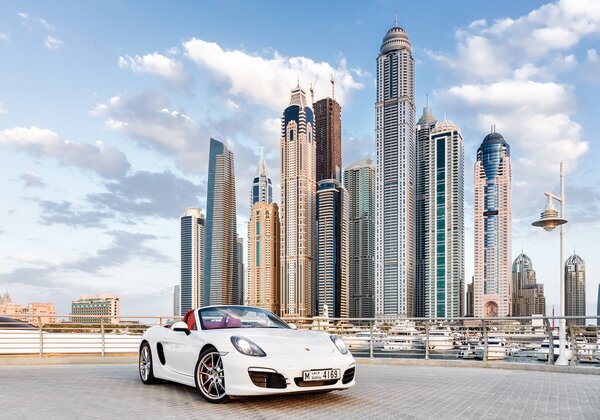 سيارات دبي